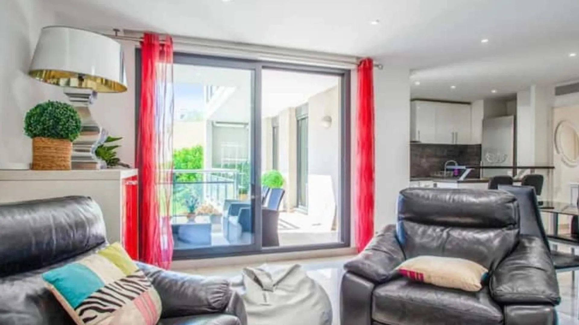Beautiful Apartment Near The Port Of Antibes 0*,  France