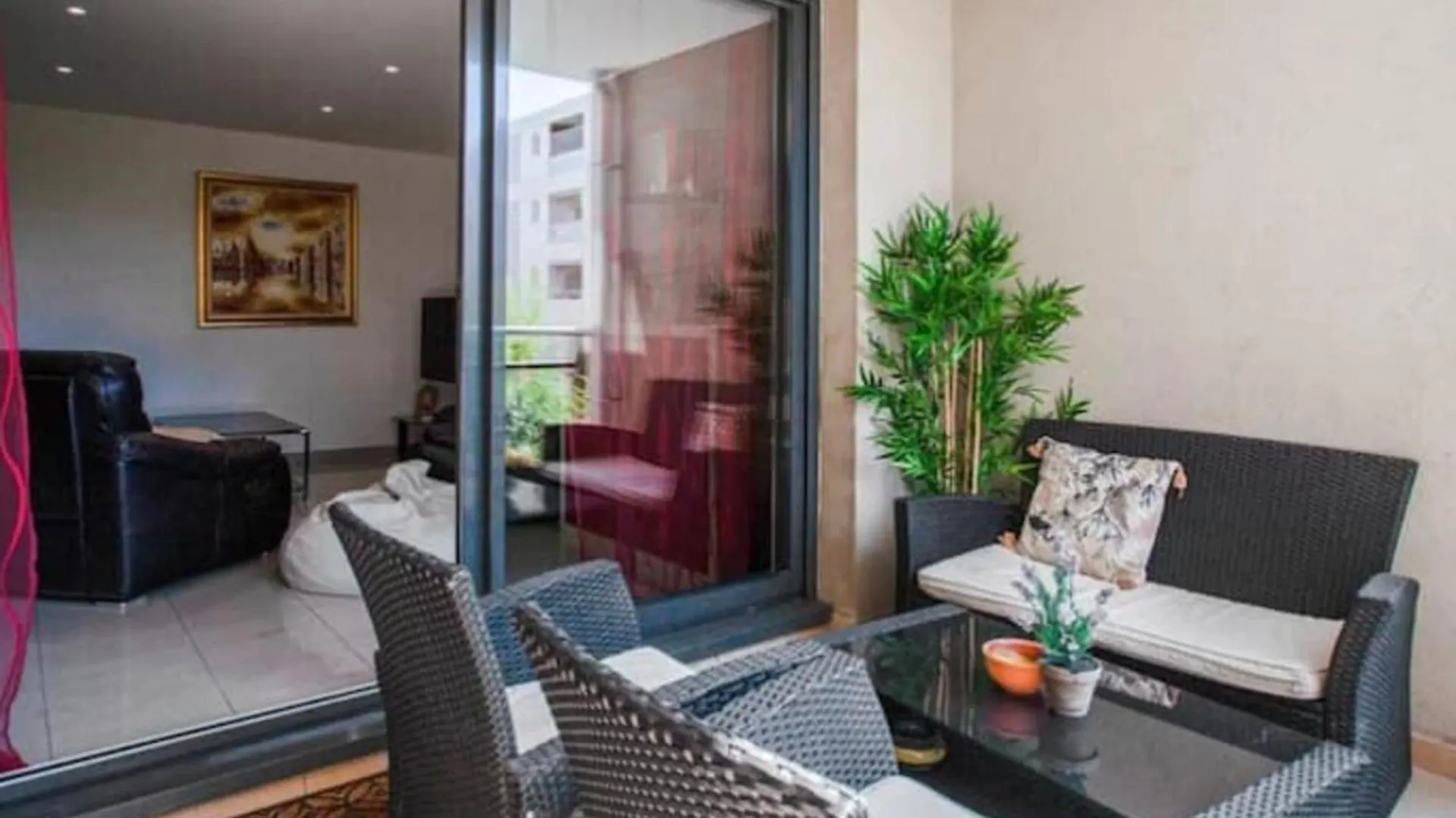 Beautiful Apartment Near The Port Of Antibes